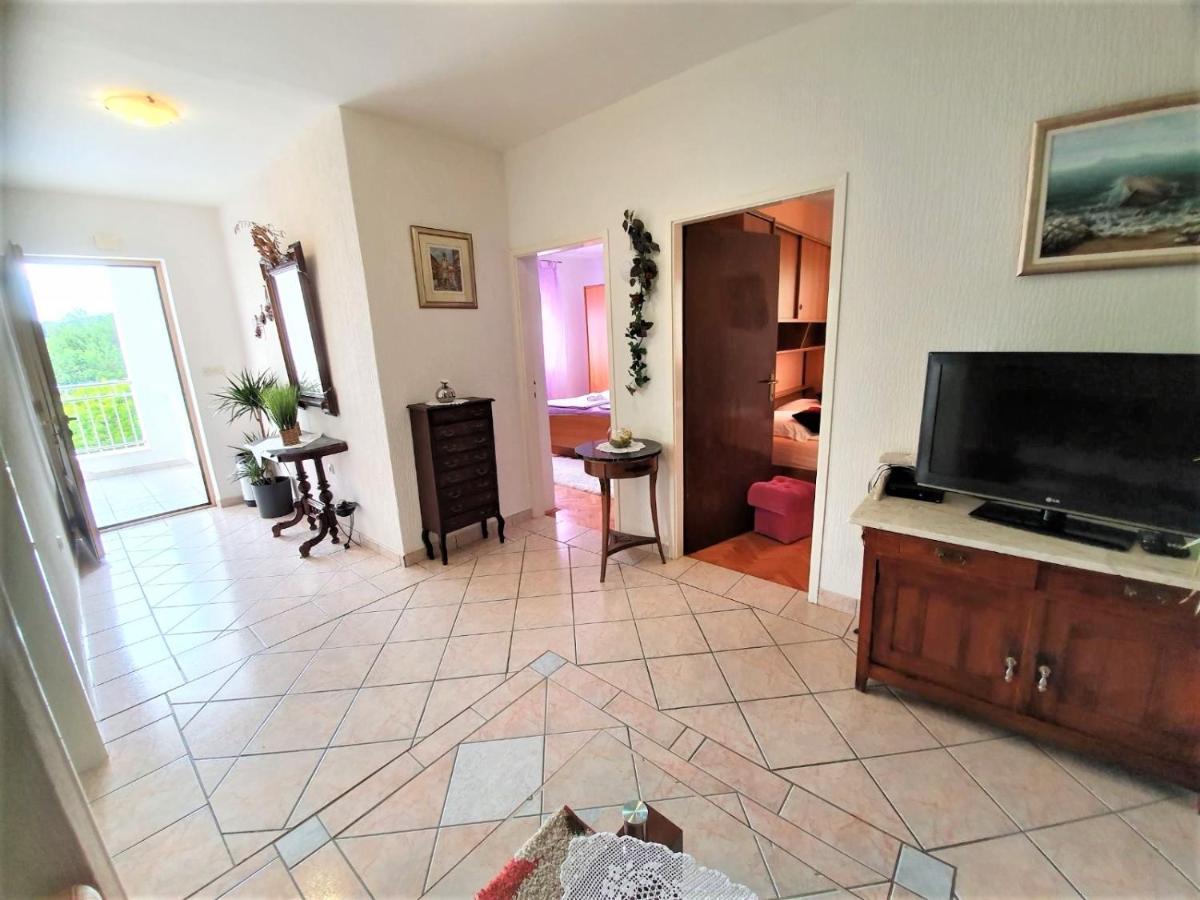 Apartments Angela Kampor Екстер'єр фото