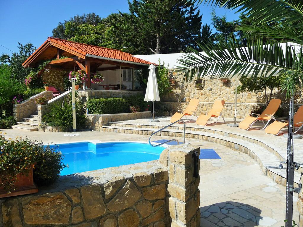 Apartments Angela Kampor Екстер'єр фото