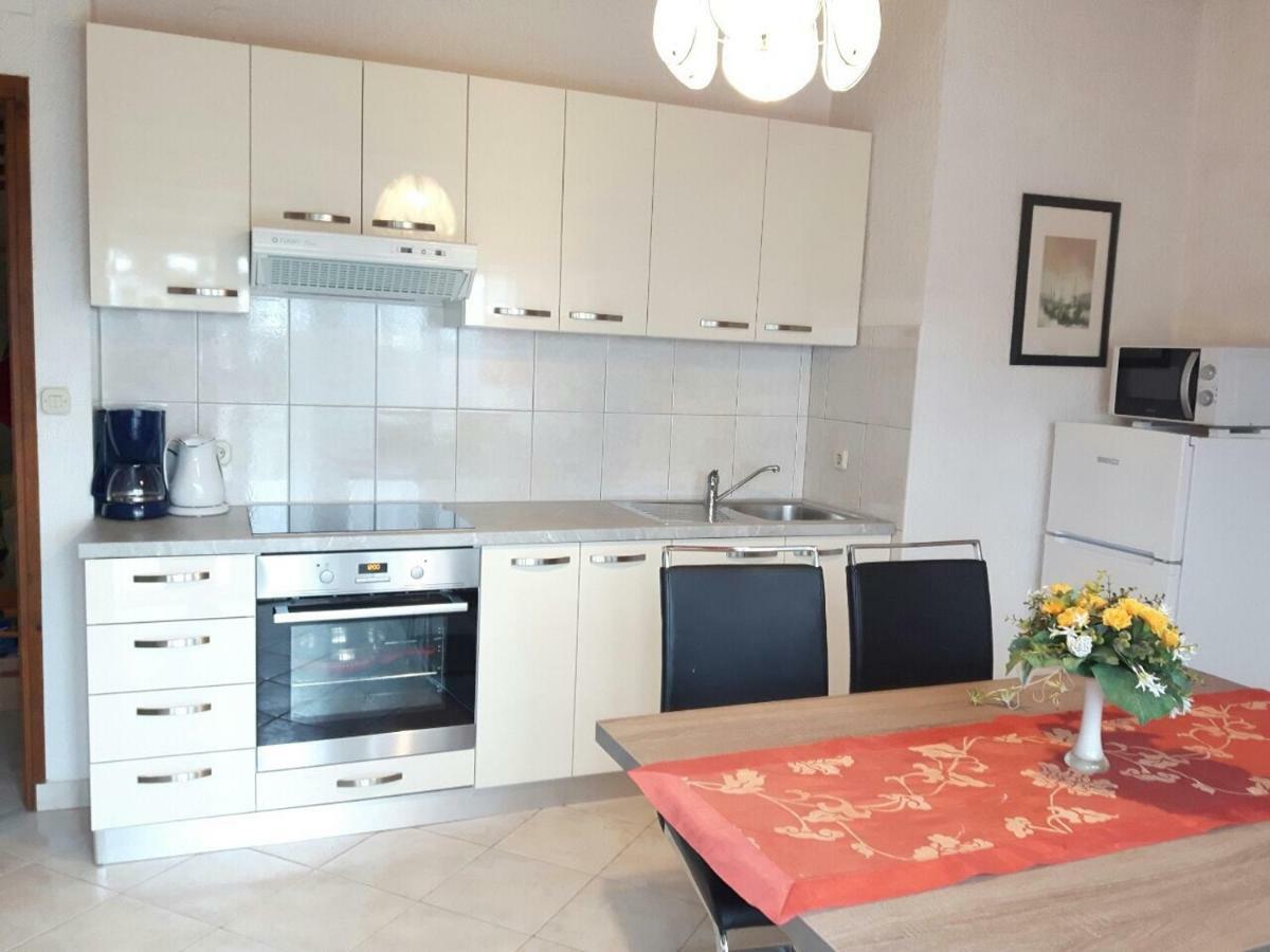 Apartments Angela Kampor Екстер'єр фото